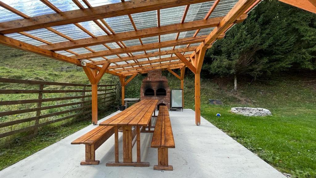 Pietrele Doamnei Hotel Pojorîta Екстериор снимка